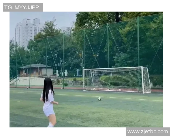 足球花技的魅力与技巧探索让你在球场上绽放光彩